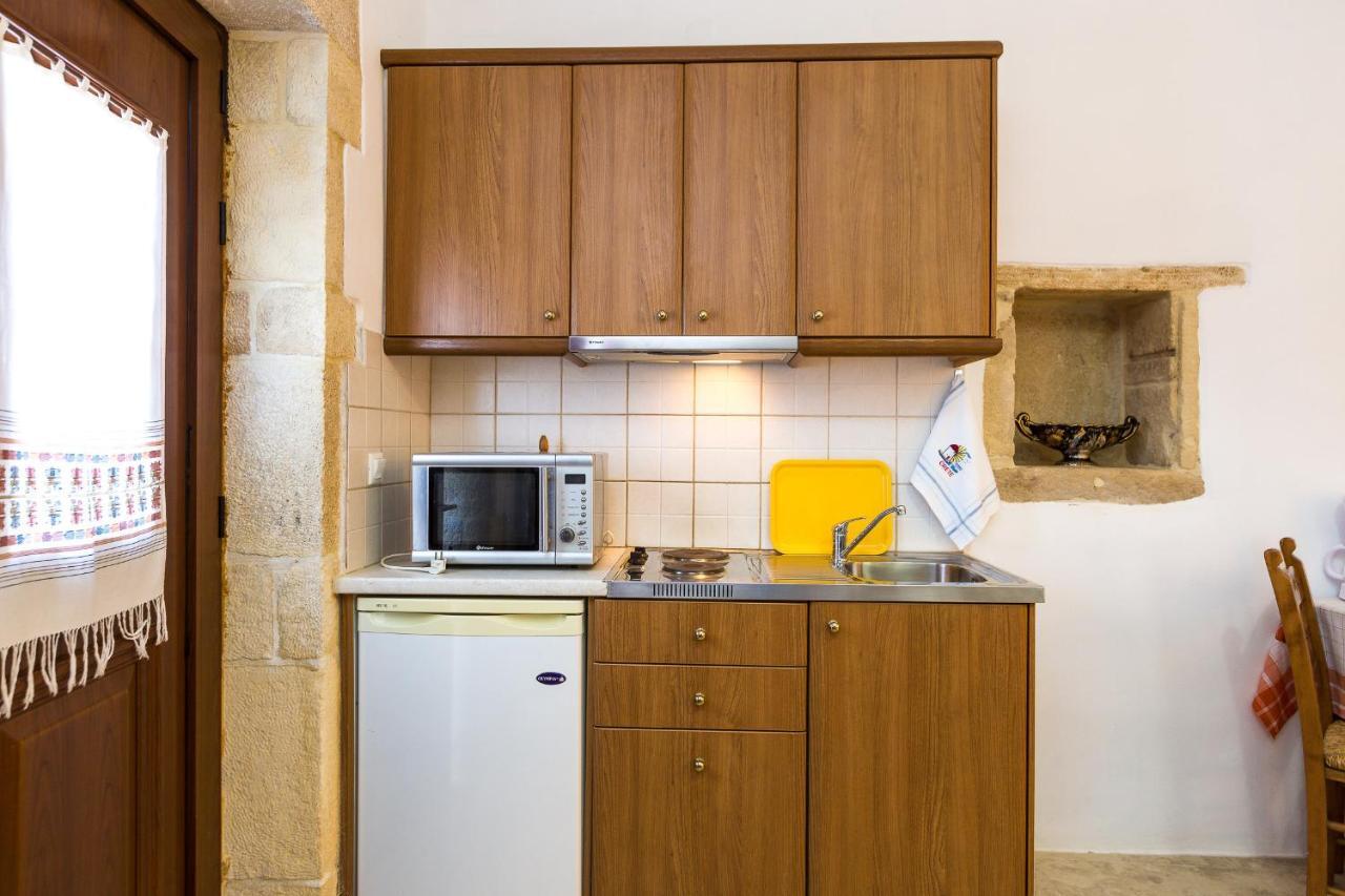 Enastron Guest House Rethymno  Bagian luar foto
