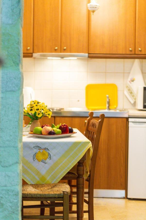 Enastron Guest House Rethymno  Bagian luar foto