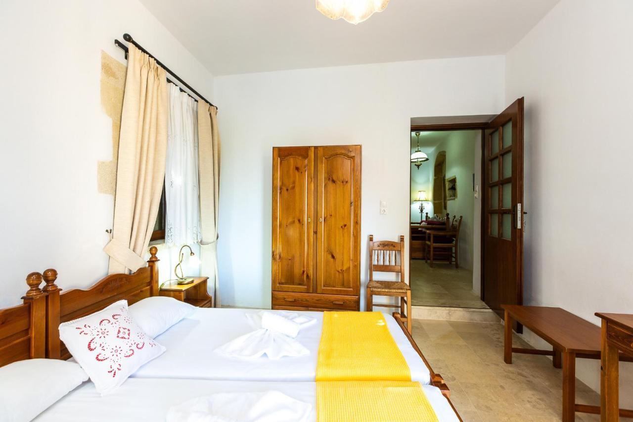 Enastron Guest House Rethymno  Bagian luar foto