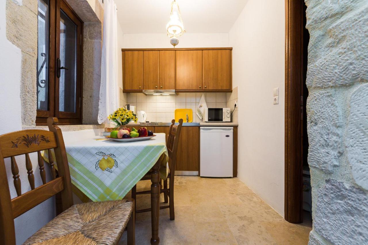 Enastron Guest House Rethymno  Bagian luar foto