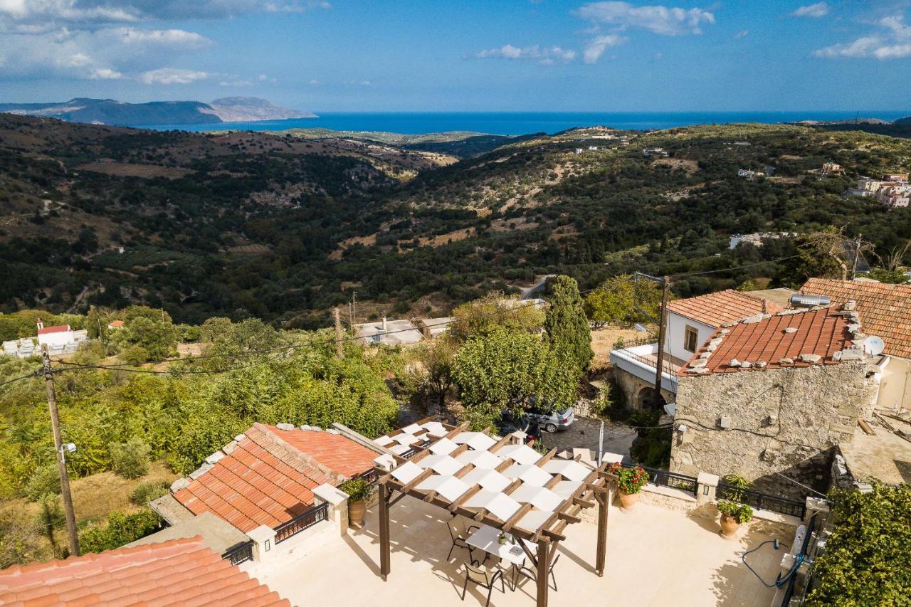 Enastron Guest House Rethymno  Bagian luar foto