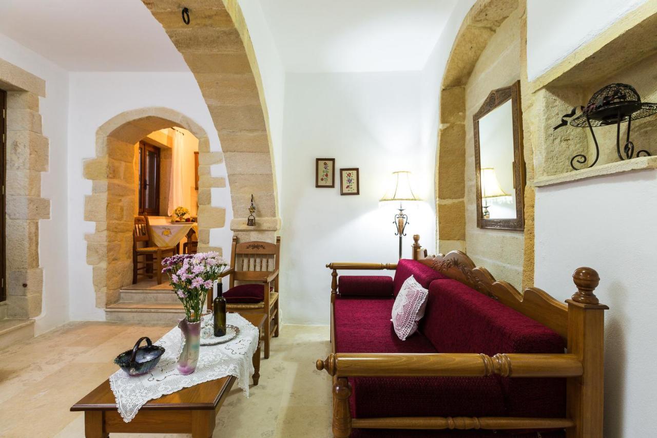 Enastron Guest House Rethymno  Bagian luar foto
