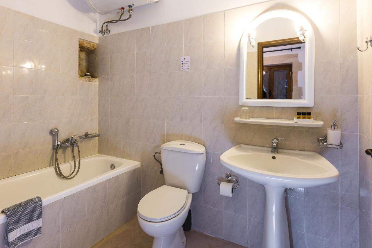 Enastron Guest House Rethymno  Bagian luar foto
