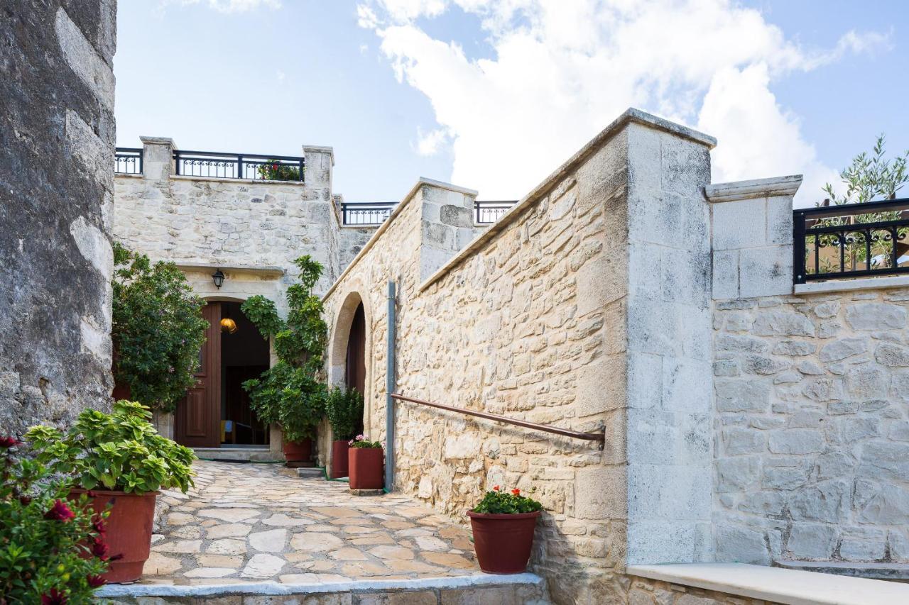 Enastron Guest House Rethymno  Bagian luar foto